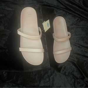 Brand New Slides,Size 7.5🤭